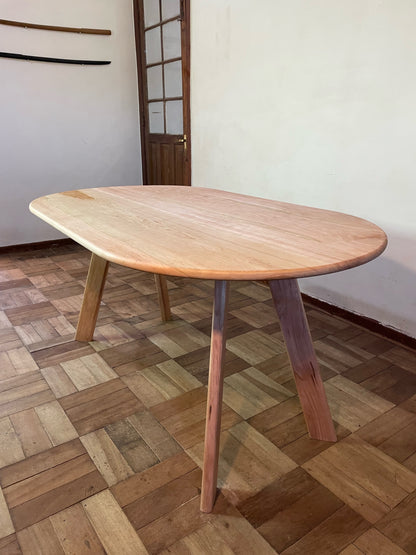 Mesa Ovalada - Madera de lenga