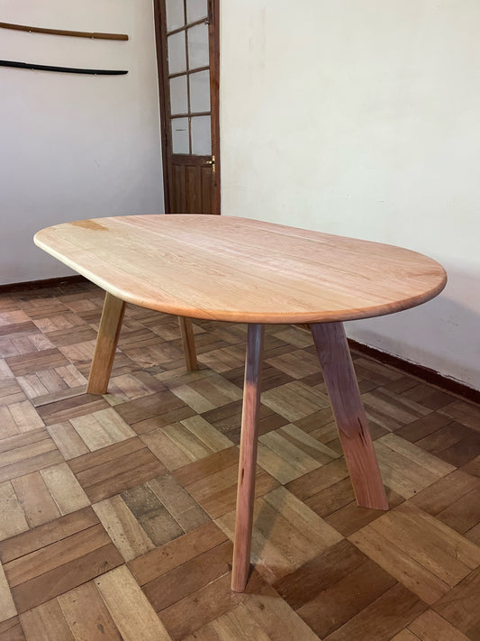 Mesa Ovalada - Madera de lenga