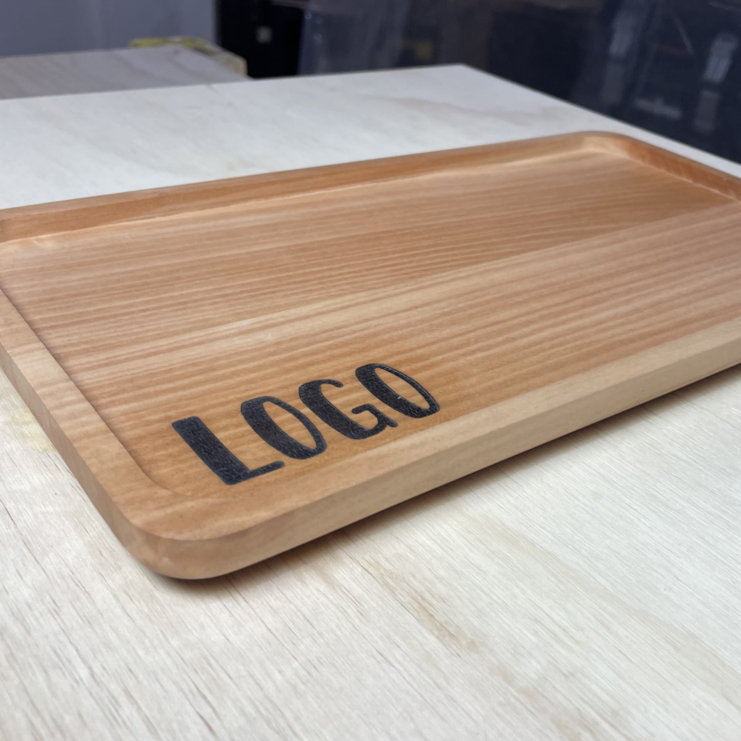 Bandeja Rectangular de Roble | con Grabado de Logo Personalizado | 35 x 20 cm
