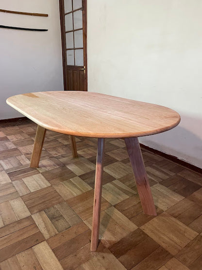 Mesa Ovalada de Lenga 160x90 cm
